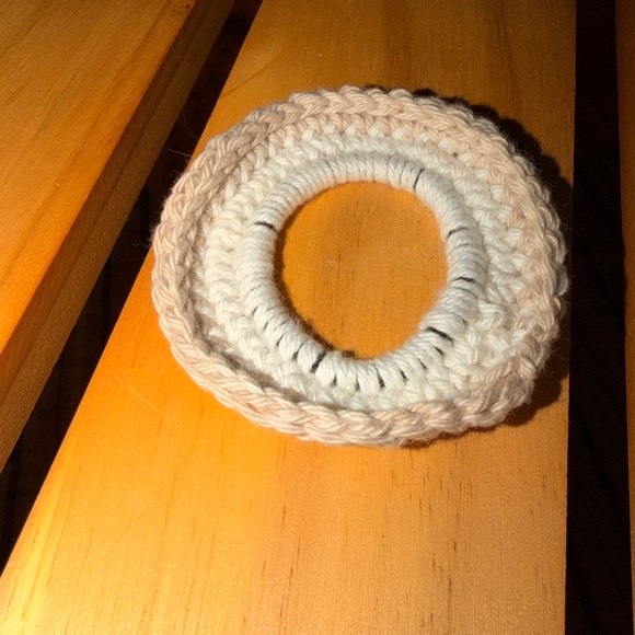 Handmade Crocheted Hair Accessory Set - Picture 4 of 6